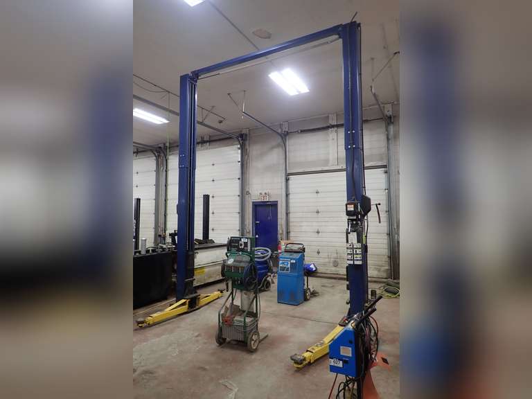 2016 Challenger E12 12,000lbs Capacity 2-Post Hoist. **LOADING SPECIAL TERMS**