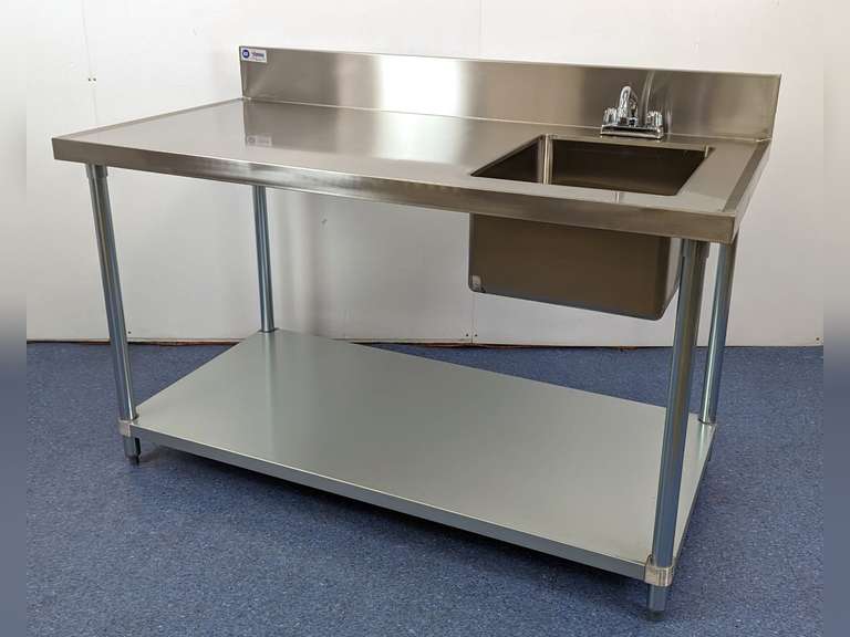 NEW 60" X 30" STAINLESS STEEL WORK TABLE WITH RIGHT SINK, OMCAN 43242