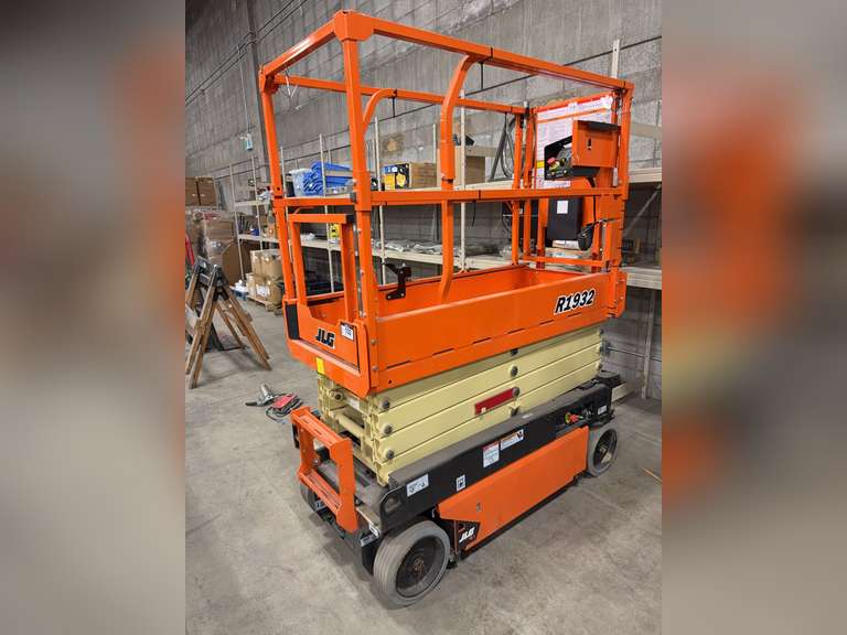 2024 JLG R1932 Electric Scissor Lift, Platform Height: 19 ft. , 3hrs Showing