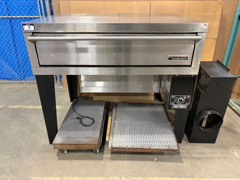 GARLAND G56PB NATURAL GAS 63" AIR DECK PIZZA OVEN - 80,000 BTU