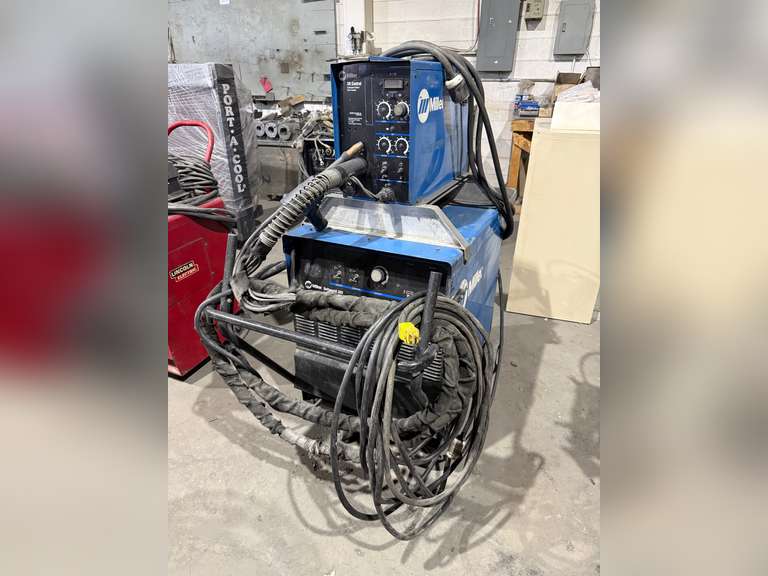 Miller Deltaweld 302 Welder w/ Miller XR Control Extended Reach Wire Feeder, Cart, Etc.