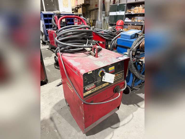 Lincoln Electric Pro-Cut 60 Plasma Cutting System w/ Torch, Etc.