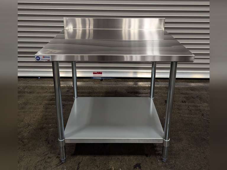 NEW 30" X 36" STAINLESS STEEL WORK TABLE WITH 4" BACKSPLASH, OMCAN 22087