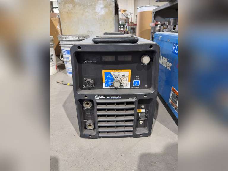 Miller XMT 350 FieldPro Welder