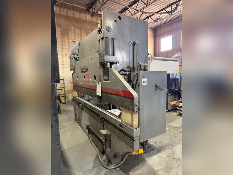 Cincinnati 110H 110-Ton Hydraulic Press Brake, 208V 3PH