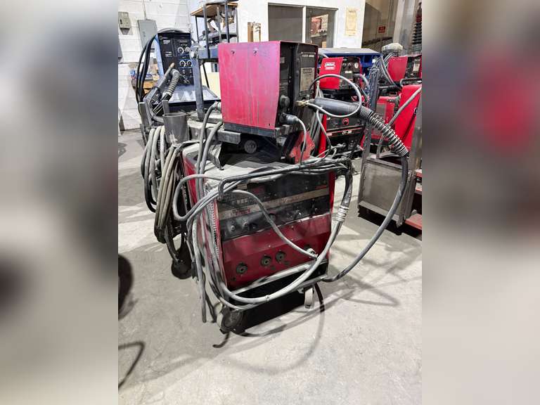 Lincoln Electric CV-300 Welder w/ Lincoln Electric LN-7 Wire Feed, Cart, Miller Foot Switch, Torch, 