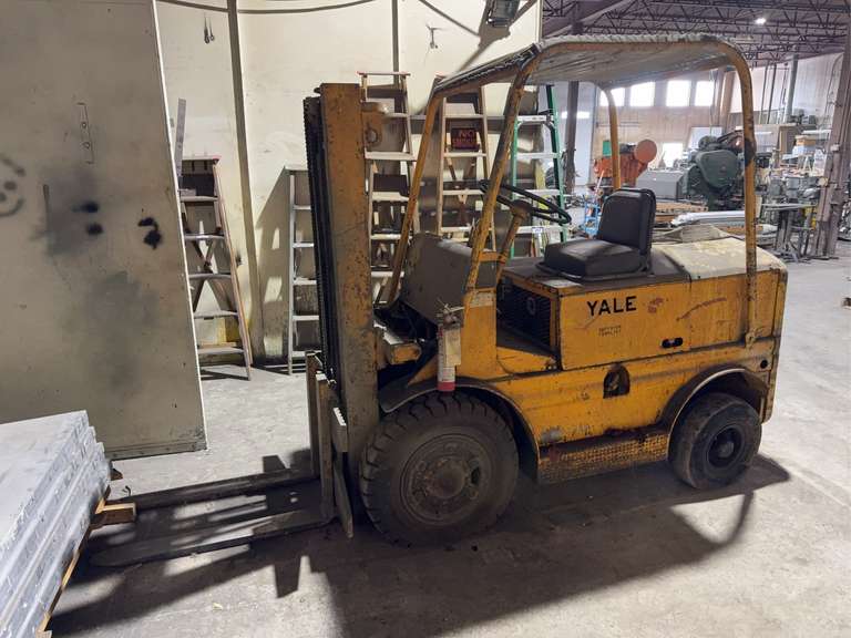 Yale Forklift *Needs Repair*