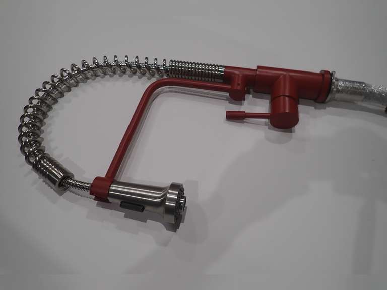 DISPLAY Arced Pull-Down Kitchen Faucet.