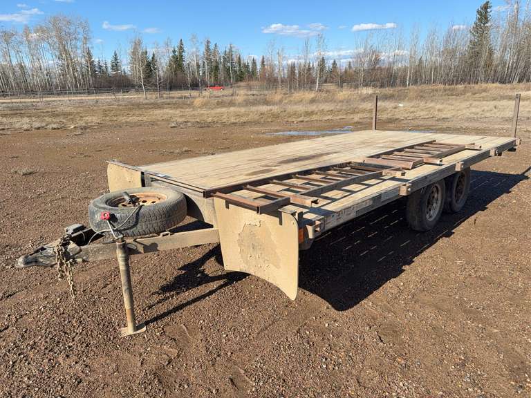 2011 14’ T/A Rainbow Deck Over Trailer w/ Steel Ramps 2RGBA1620B1001116