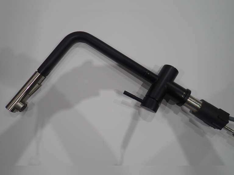 DISPLAY Zomodo Kitchen Faucet- MISSING WATER SUPPLY LINES.