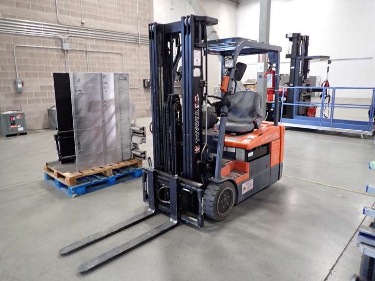 Toyota 7FBEU18 2,000lbs Capacity 48V Electric Forklift. CANNOT BE REMOVED UNTIL 3PM FRI. JULY 10/26.