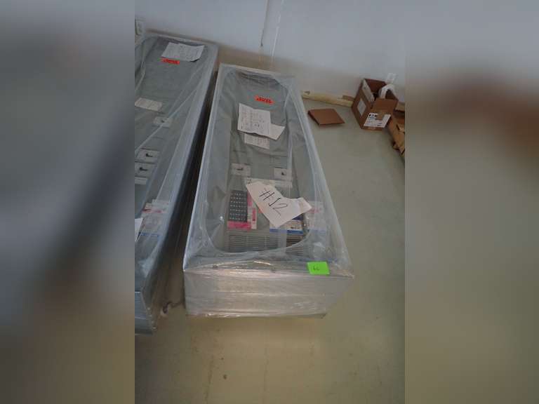 Eaton PB-3 PRL4 Surface Mounted 800A, 480Y/277V Panelboard.