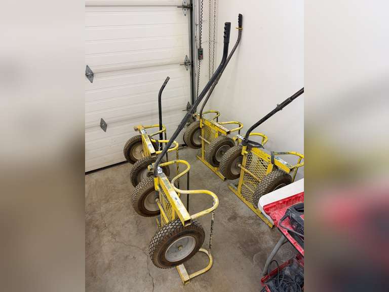 Sumner Cricket Pipe Dolly