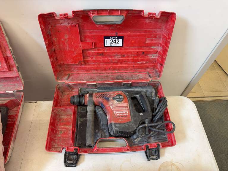 HILTI TE 40-AVR SDS Plus Combi-Hammer w/ Case