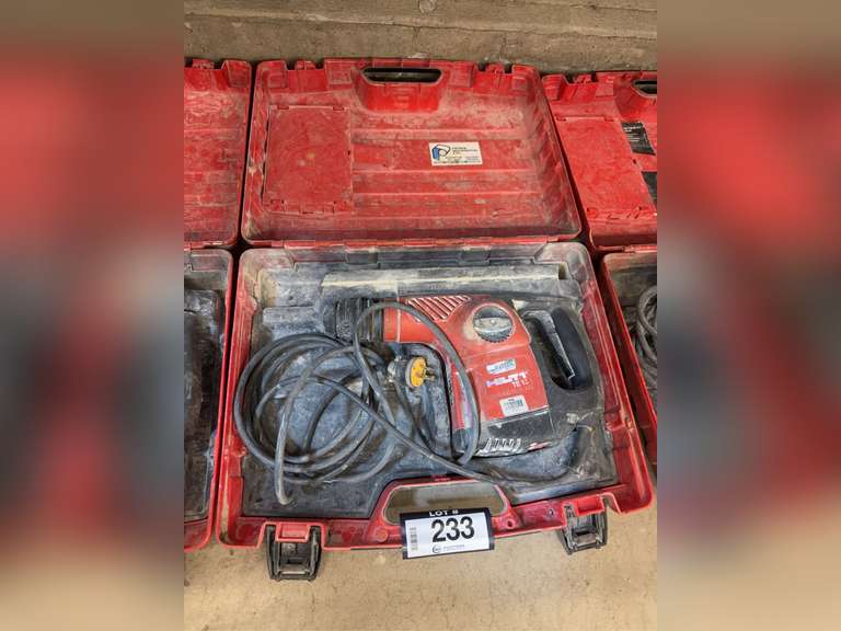 HILTI TE 16 Rotary Hammer Drill w/ Case