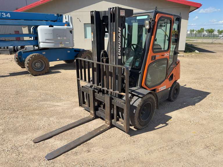 Doosan D30S-5 5,300lb. Diesel Forklift w/ Enclosed Cab, Heater *Cannot be removed until Friday July 