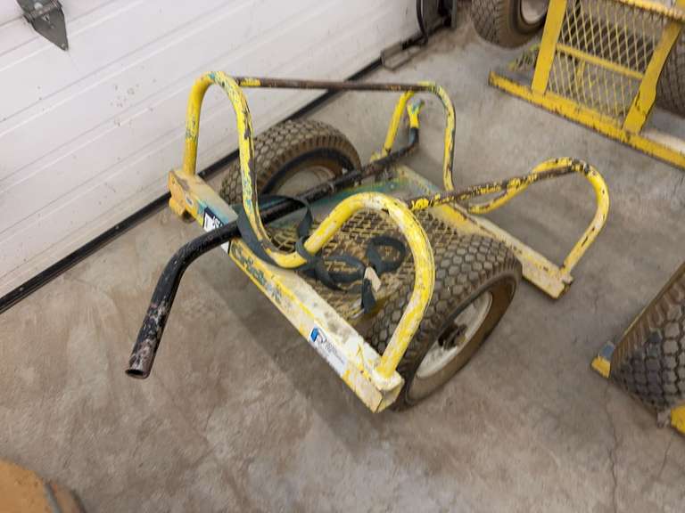 Sumner Cricket Pipe Dolly