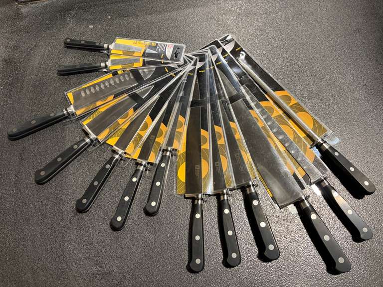NEW RICHARDSON SHEFFIELD ORIGIN 13-PIECE KNIFE SET INCLUDING: