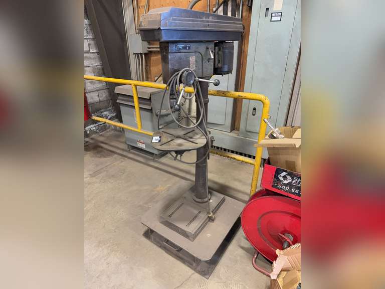 Delta 16-1/2” 16-Speed Drill Press w/ Steel Base
