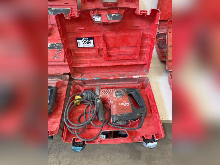 HILTI TE 30 Rotary Hammer Drill w/ Case