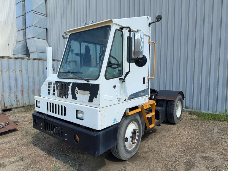 2013 Kalmar 4X2 Shunt Truck Serial#: 331979, 575Miles Showing, 1,211hrs Showing