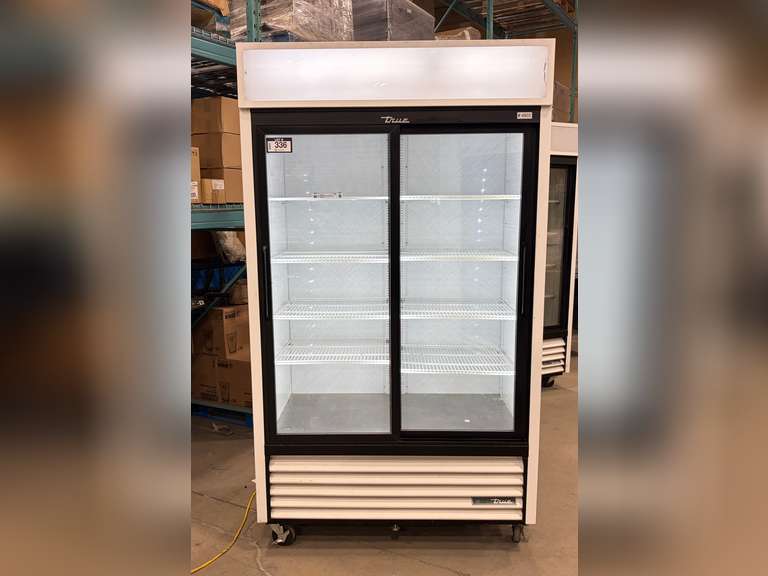 TRUE GDM-41-HC-LD DOUBLE SLIDING GLASS DOOR COOLER