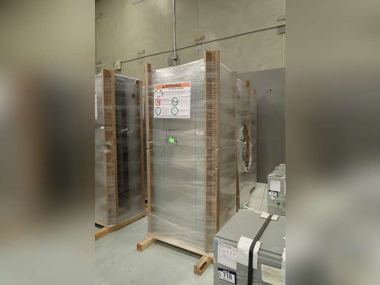 Eaton SB-1, 2000A, 600V 3-Section Main Distribution Center.