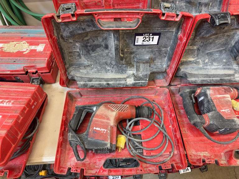 HILTI TE 16 Rotary Hammer Drill w/ Case