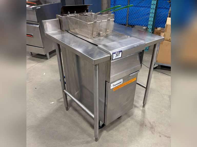 FRYMASTER MJ140 NATURAL GAS DEEP FRYER WITH STAINLESS STEEL SIDE WORK TABLES