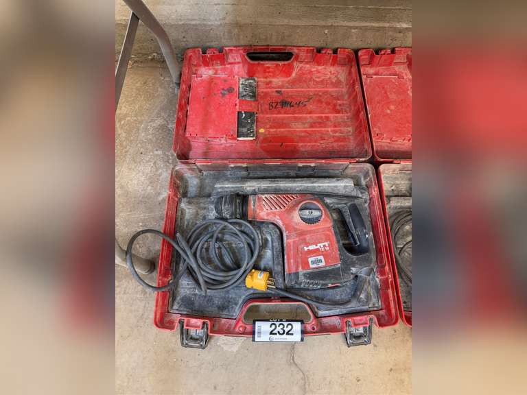 HILTI TE 16 Rotary Hammer Drill w/ Case