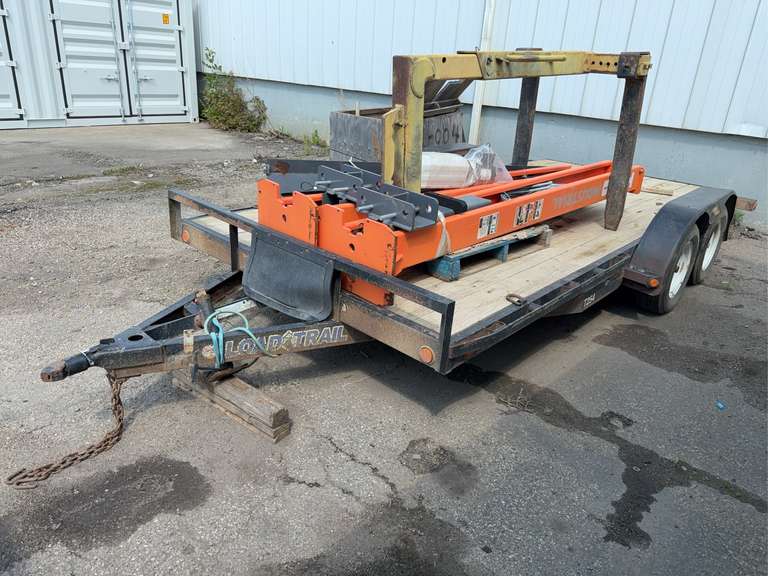 2017 Load Trail 16’ T/A Car Hauler Trailer w/ Slide-Out Ramps VIN: 4ZECH1626H1132878