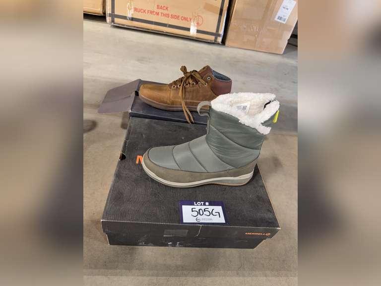 Lot of (1) Pair of Merrell Snowcreek Mid Zip Boots, Women’s Size 9 and (1) Pair of Forsake Phil Mid