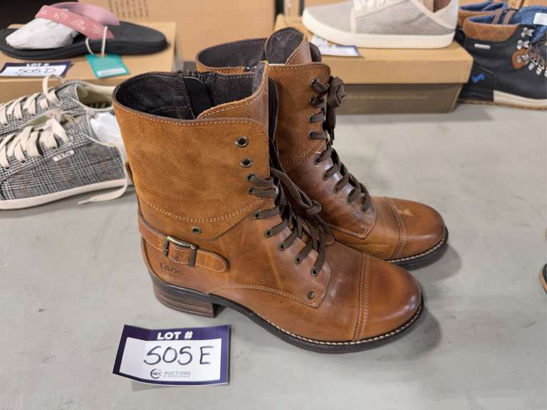 (1) Pair of Crave Leather Boots, Women’s Size 11