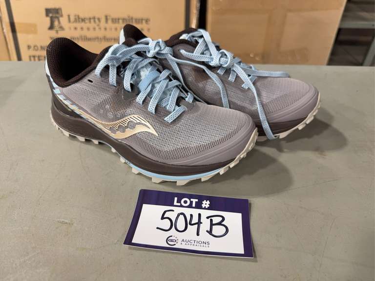 Saucony Women’s PwrTrac Size 5.5