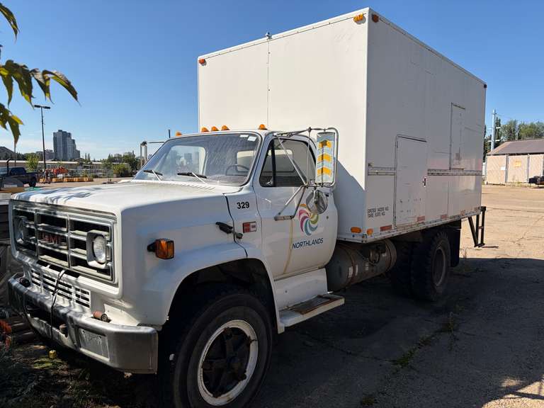 1988 GMC C7 PROPANE BOX TRUCK/CUBE VAN, VIN#: 1GDL7D1E9JV522006