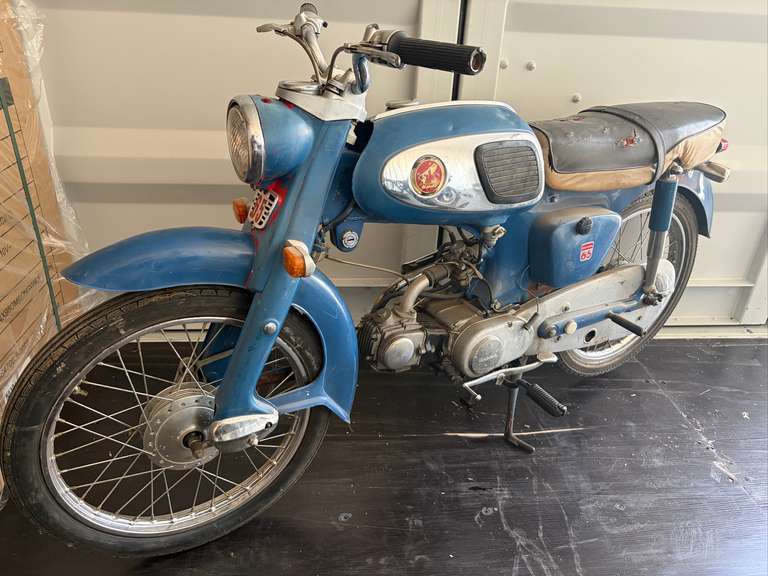 Honda S65 Motorcycle, 7,901 Miles Showing, Frame Serial No.: S65YA0092S4