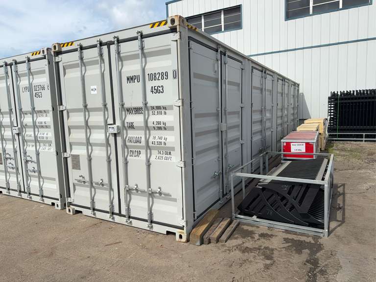 40’ 5-Door “Single-Trip” Seacan. SN: MMPU1082890