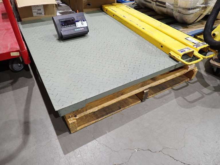 Pallet Scale w/A12E Digital Weighing Indicator.