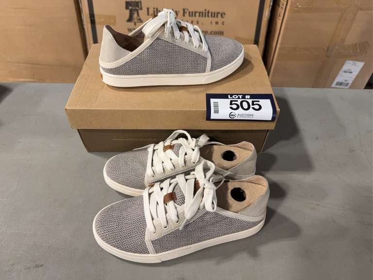 Lot of (2) Pairs of OluKai Pehuea Li, Women’s Size 5