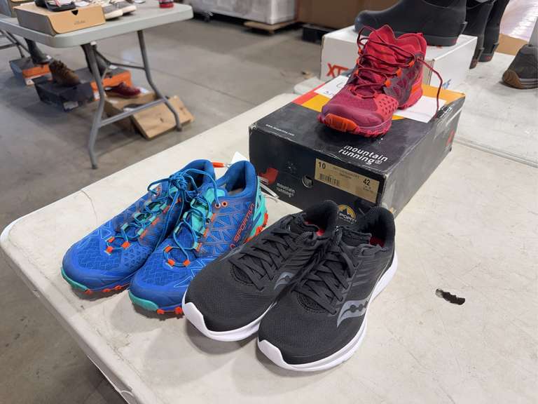 Lot of (3) Pairs of Asst. Women’s Runners