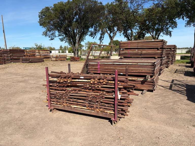LOT OF APPROX. (130) 9.5' X 7' HORSE BOX STALL PANELS, (60) GATES & CRATE OF POLES. *POLE CRATE NOT