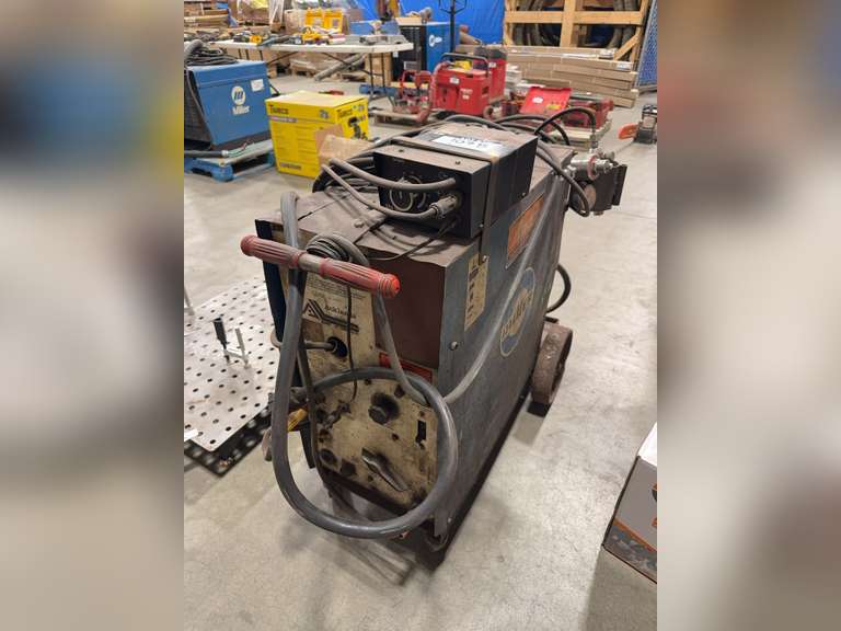 Miller Acklands AK-MATIC 1200 Welder w/ Sppolmate 3035 Gun and SGA 100 Spoolmate Adapter