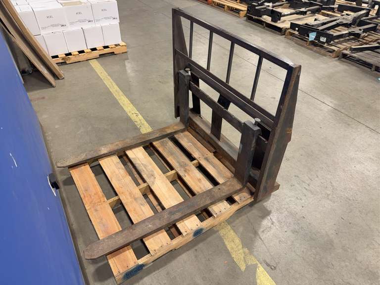 Skid Steer Pallet Forks