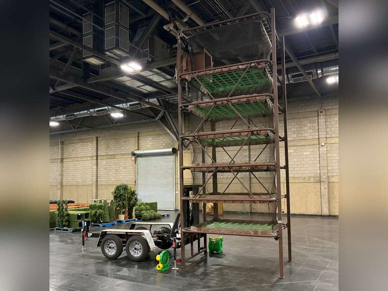 EXTREME ENGINEERING MOBILE SPIDER ZONE CLIMBING ATTRACTION *MISSING INFLATABLE SLIDE*