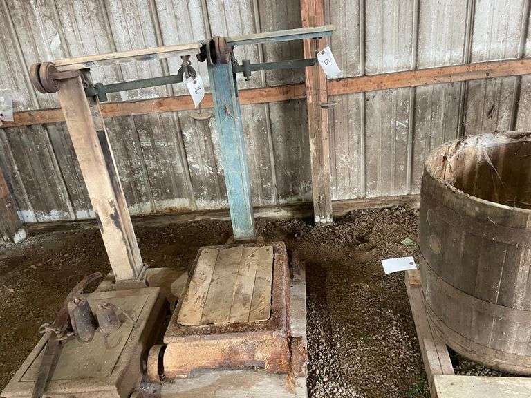 Old scale