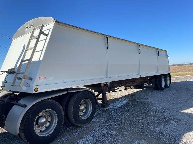 2008 Drake 36ft Hopper Trailer