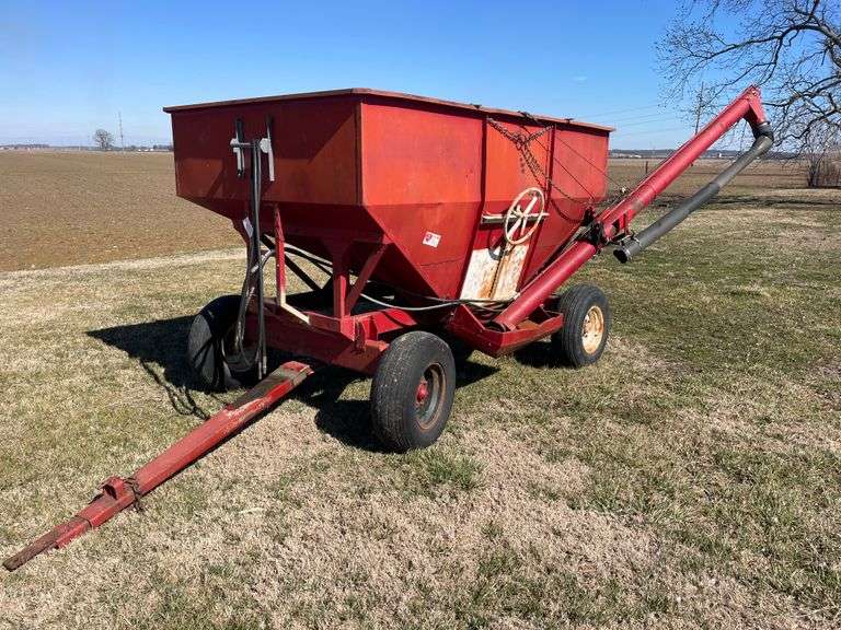 Kilbros Gravity Wagon with Auger