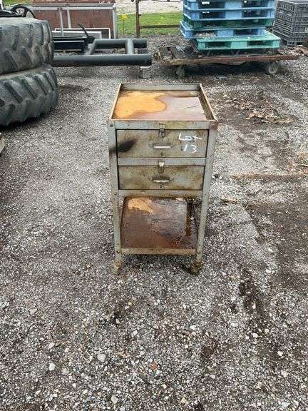 2 drawer rolling cart.