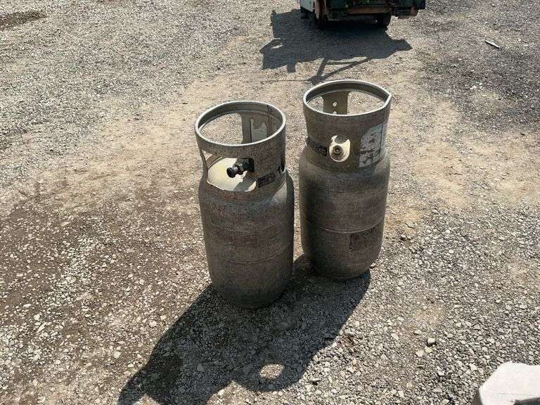 (2) aluminum propane tanks