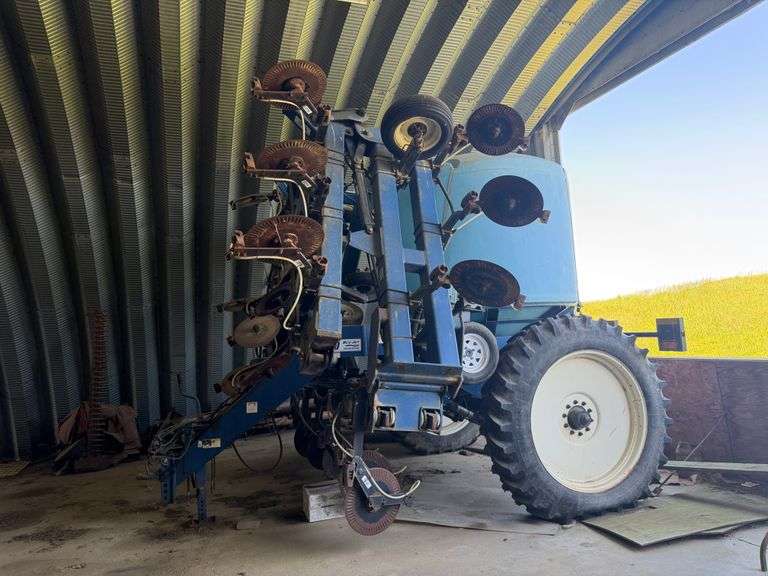 Blu-Jet AT4610 Liquid Fertilizer applicator.